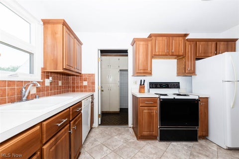 Tiny photo for 5152 Franklyn Boulevard #A, Willoughby, OH 44094 (MLS # 5221617)