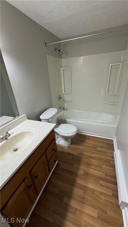 Cowles Lake - Commercial Sale