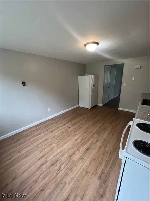 Cowles Lake - Commercial Sale