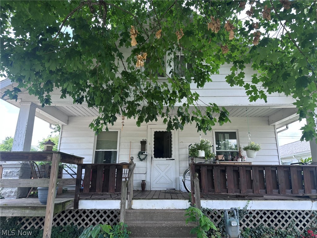 Photo 1 of 8 — 490 Oxford Avenue, Newcomerstown, OH 43832
