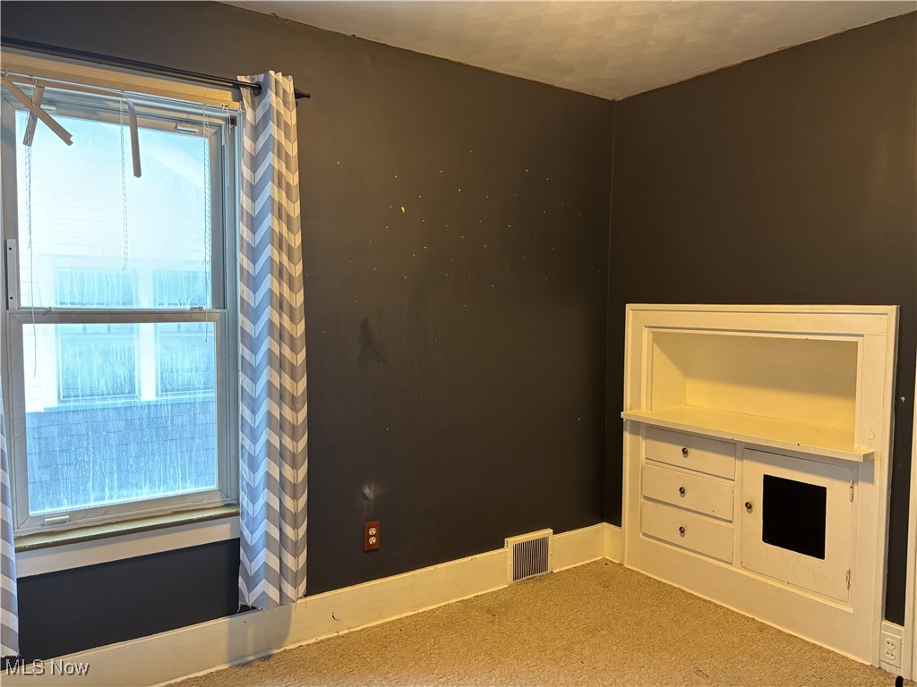 Warren, Ohio 44483, United States, 4 Bedrooms Bedrooms, ,3 BathroomsBathrooms,Residential,Active,189699