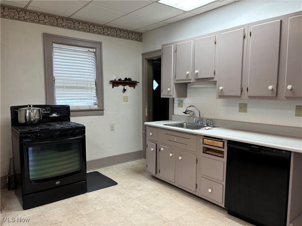 Warren, Ohio 44483, United States, 4 Bedrooms Bedrooms, ,3 BathroomsBathrooms,Residential,Active,189699