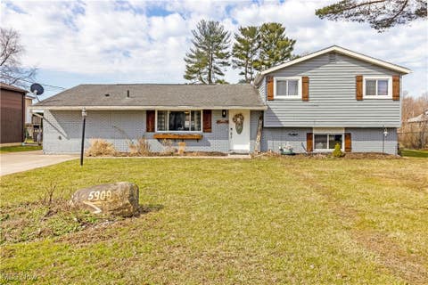 Photo for 5900 Lear Nagle Road