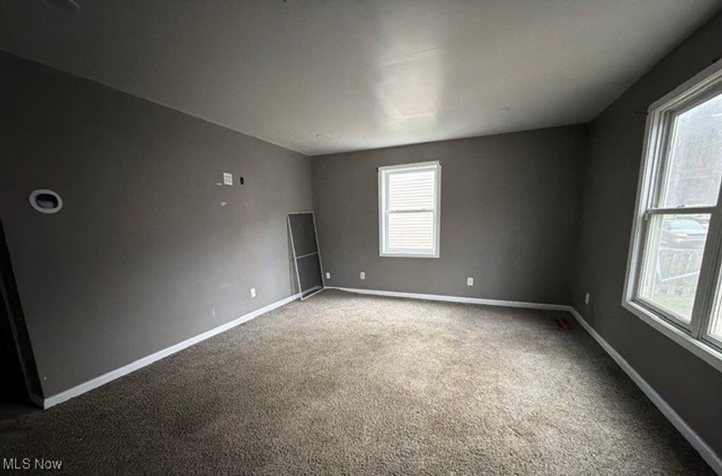 Photo of 1135 Sharon Avenue, Zanesville, OH 43701 (MLS # 5182194)