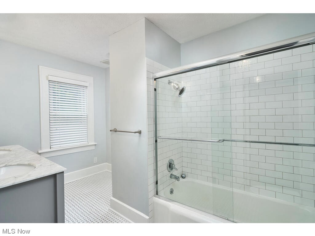 Hereford Drive Allotment/W H Coll - Residential Lease