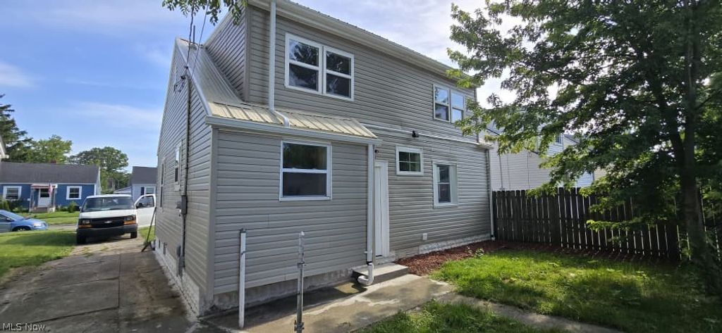 Photo of 3155 Mckinley Street, Lorain, OH 44052 (MLS # 5216641)
