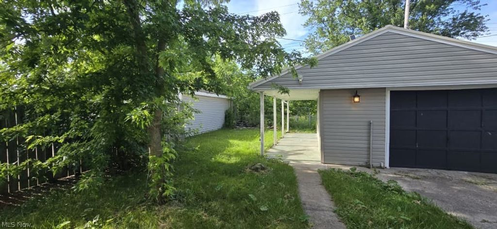Photo of 3155 Mckinley Street, Lorain, OH 44052 (MLS # 5216641)