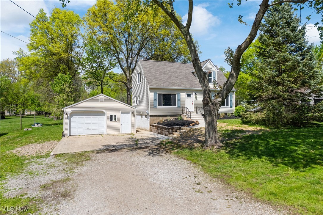 1725 Lillian Road, Stow, Ohio image 33