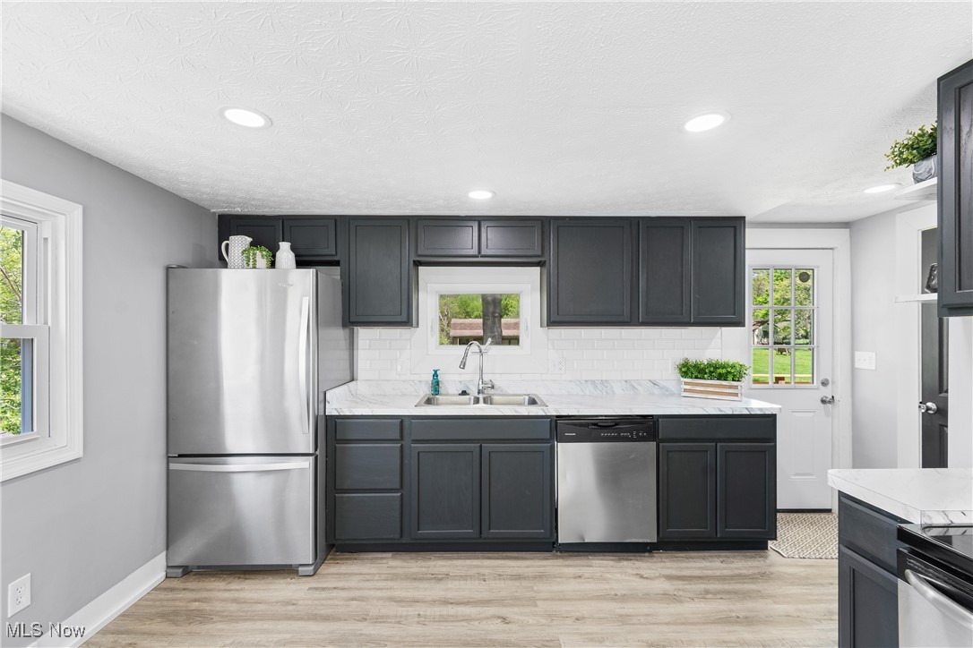 1725 Lillian Road, Stow, Ohio image 12