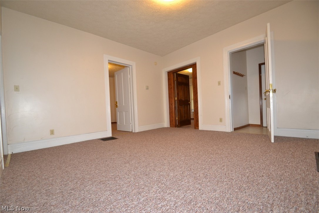 Voris & Steinbacher - Residential Income