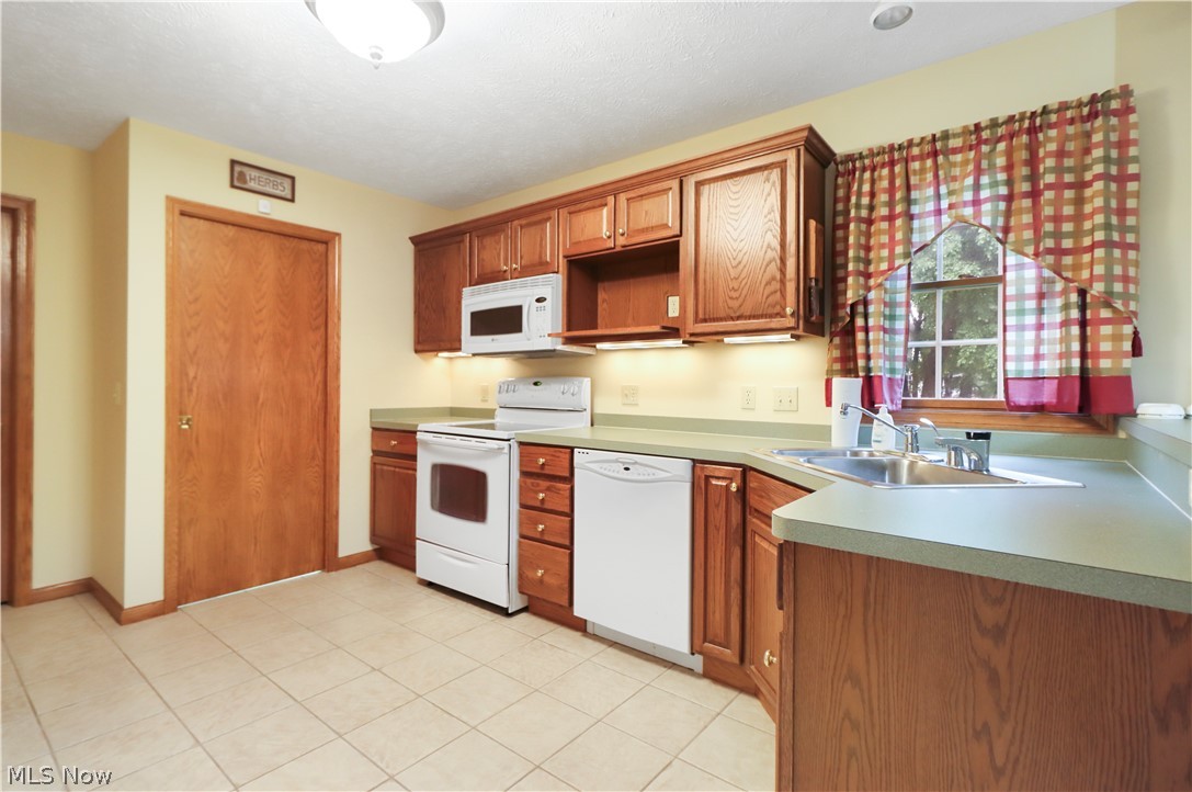 5399 Wixford Lane, Mentor, Ohio image 36