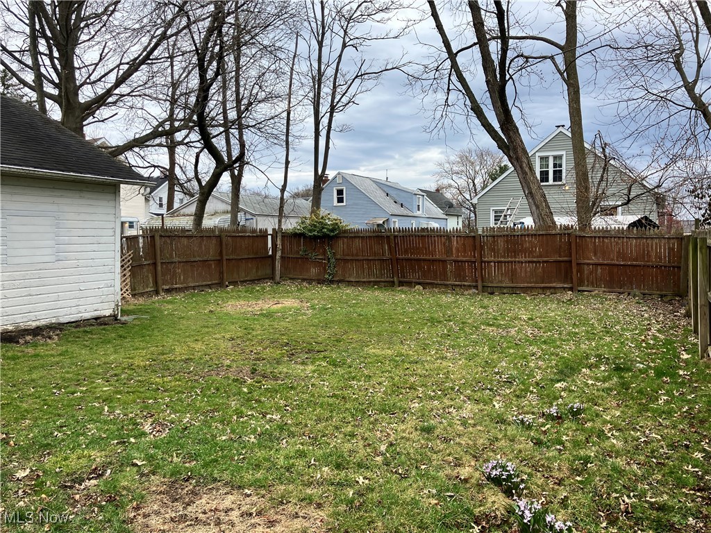 844 Harrison Avenue, Akron, Ohio image 5