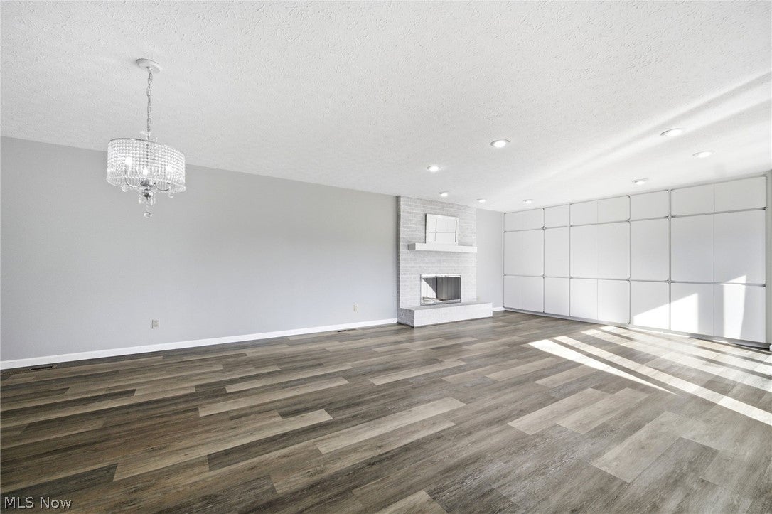 21600 Oak Bark Trail