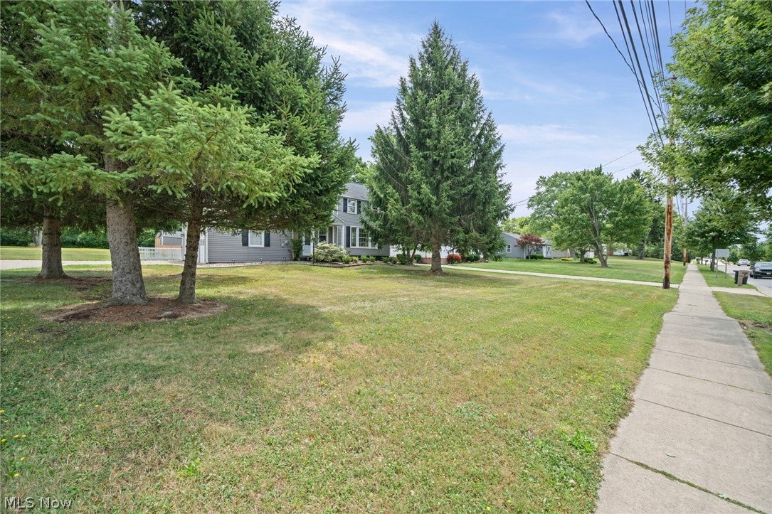 7471 Som Center Road
