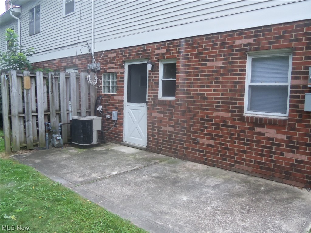 Westwoods Twnhs Condo - Residential Lease