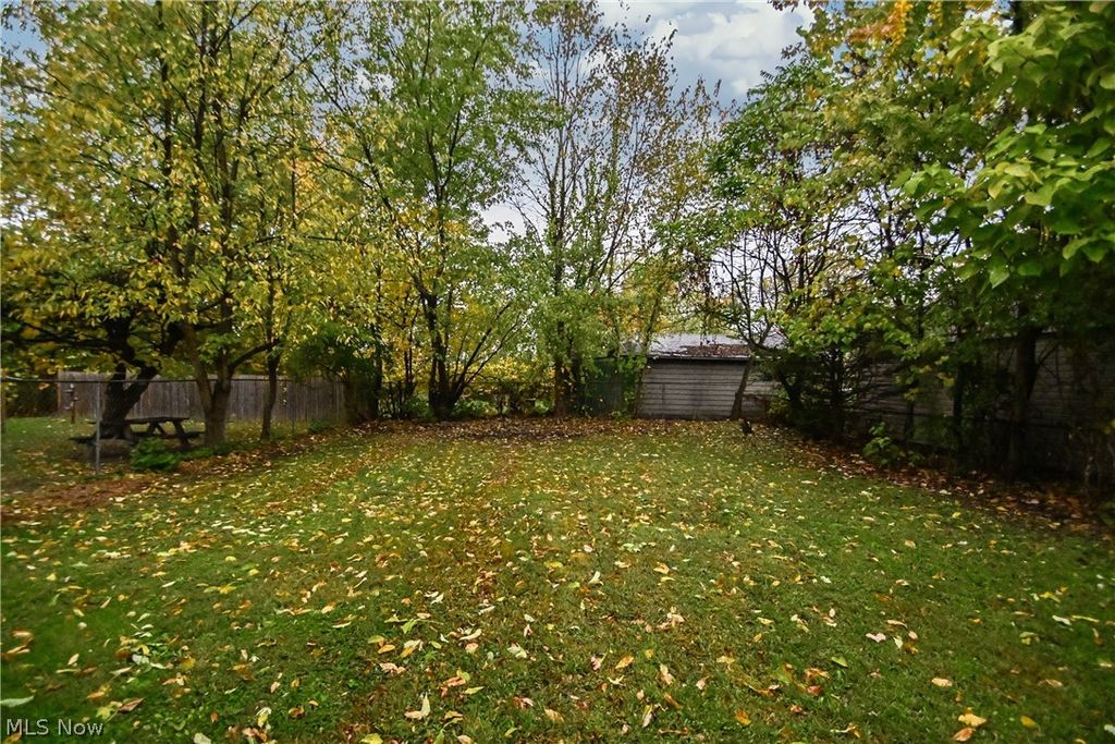 Photo of 542 Montgomery Street, Akron, OH 44305 (MLS # 5192572)