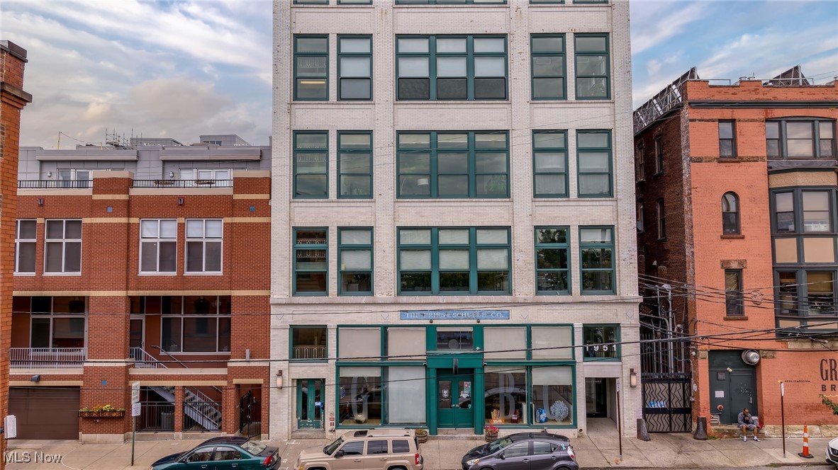 Fries & Schuele Condo - Residential