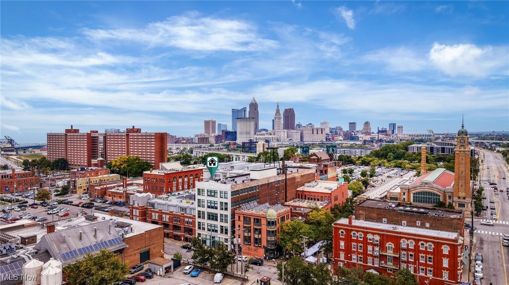 Photo of 1951 W 26th Street #508, Cleveland, OH 44113 (MLS # 5153354)