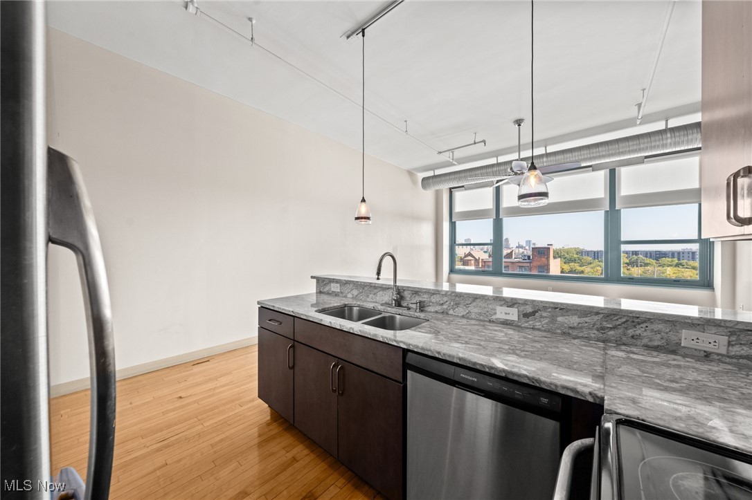 Fries & Schuele Condo - Residential