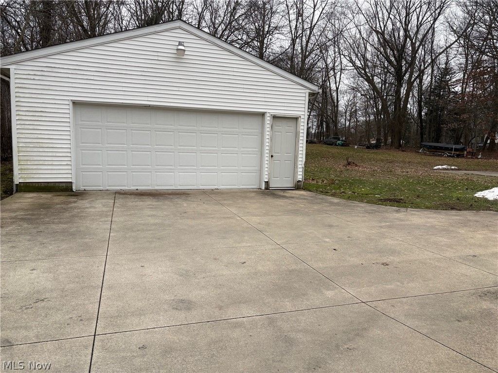 Photo of 1550 Chapman Drive, Akron, OH 44305 (MLS # 5188553)
