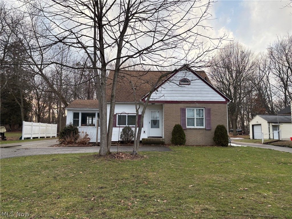 Photo of 1550 Chapman Drive, Akron, OH 44305 (MLS # 5188553)