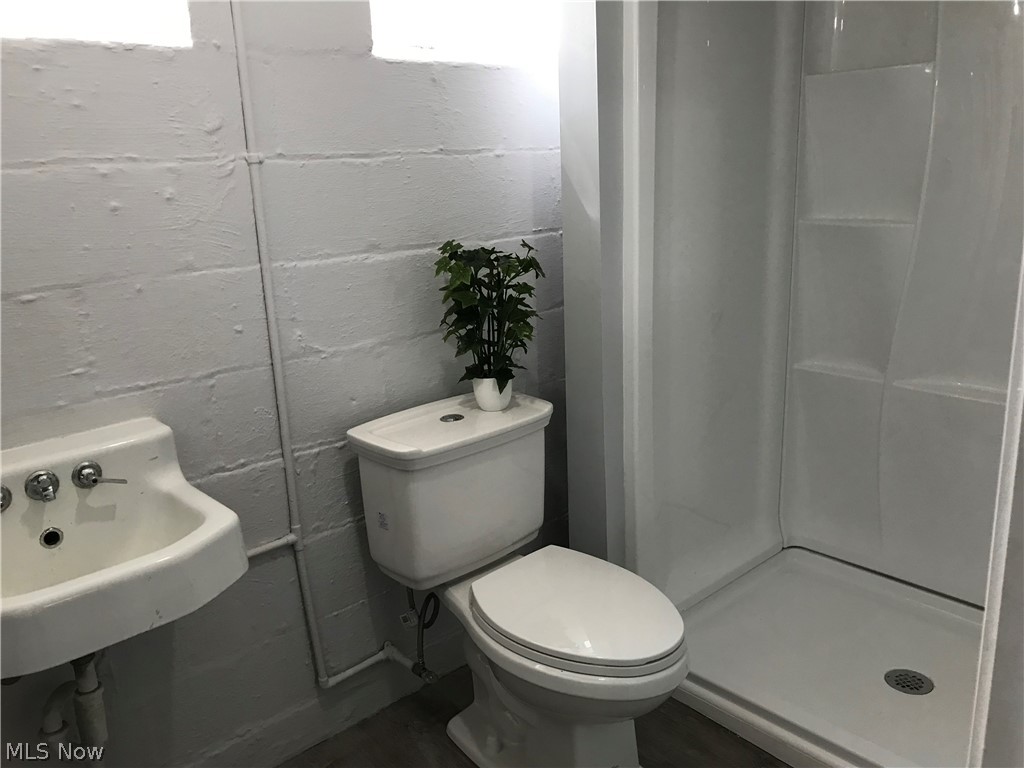 Associated Dev Co - Residential