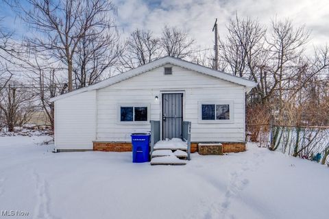 3523 E 143rd Street, Cleveland, OH 44120 - #: 5096426