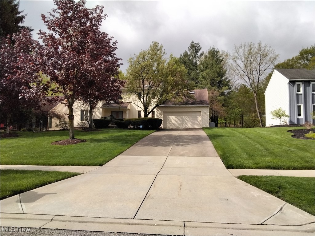36212 Derby Downs Drive, Solon, Ohio image 3