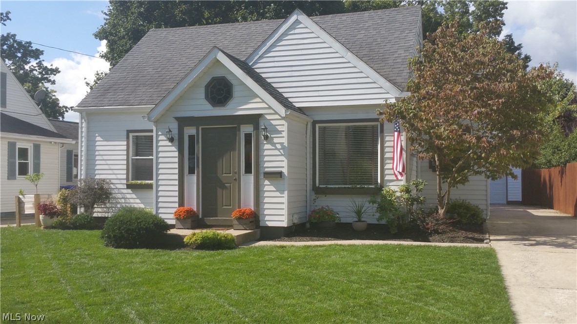 Been faithfully looking for your next home, but keep running into houses that need tons of work? Well, the search is over! Here’s a splendid, expanded Cape Cod where everything has been done, beautifully. The lush, landscaped front yard hits you with curb appeal right away. Inside, it’s gorgeous and neat as a pin. You’ll love the kitchen with its loft ceiling, custom tall maple cabinets, Corian countertops, a great dining area and all of the appliances. Next to the kitchen is a fabulous 14 ft. family room. You’ll love the architectural flexibility of the coffered ceiling and the atrium door leading to the nice deck and back yard. Upstairs is a spacious, pretty master with convenient built-ins and a 5-piece adjoining, Ensuite bath; including double lavs, walk-in shower, marble floor and a beautiful Jacuzzi tub! Whether it’s the Tuscan warmth of the main level, or the subtle hues upstairs, you’ll absolutely love the decor. The roof, windows and electric have been updated, and you’ll wel