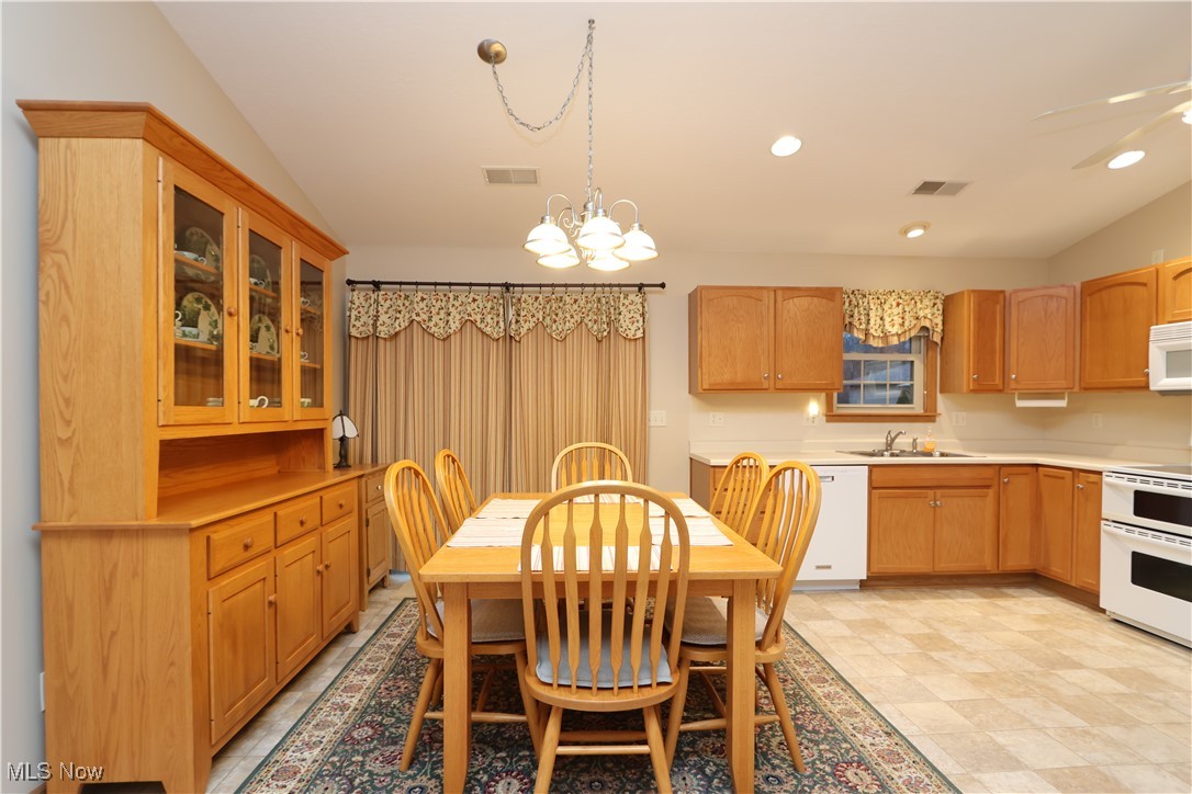 Oak Tree Condo - Residential