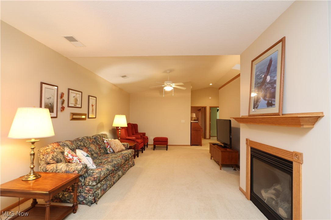 Oak Tree Condo - Residential