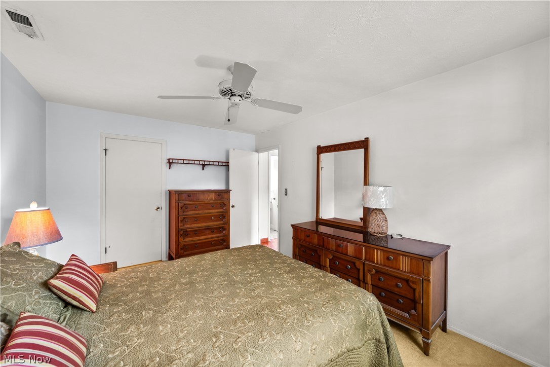 Heritage Circle Condo - Residential