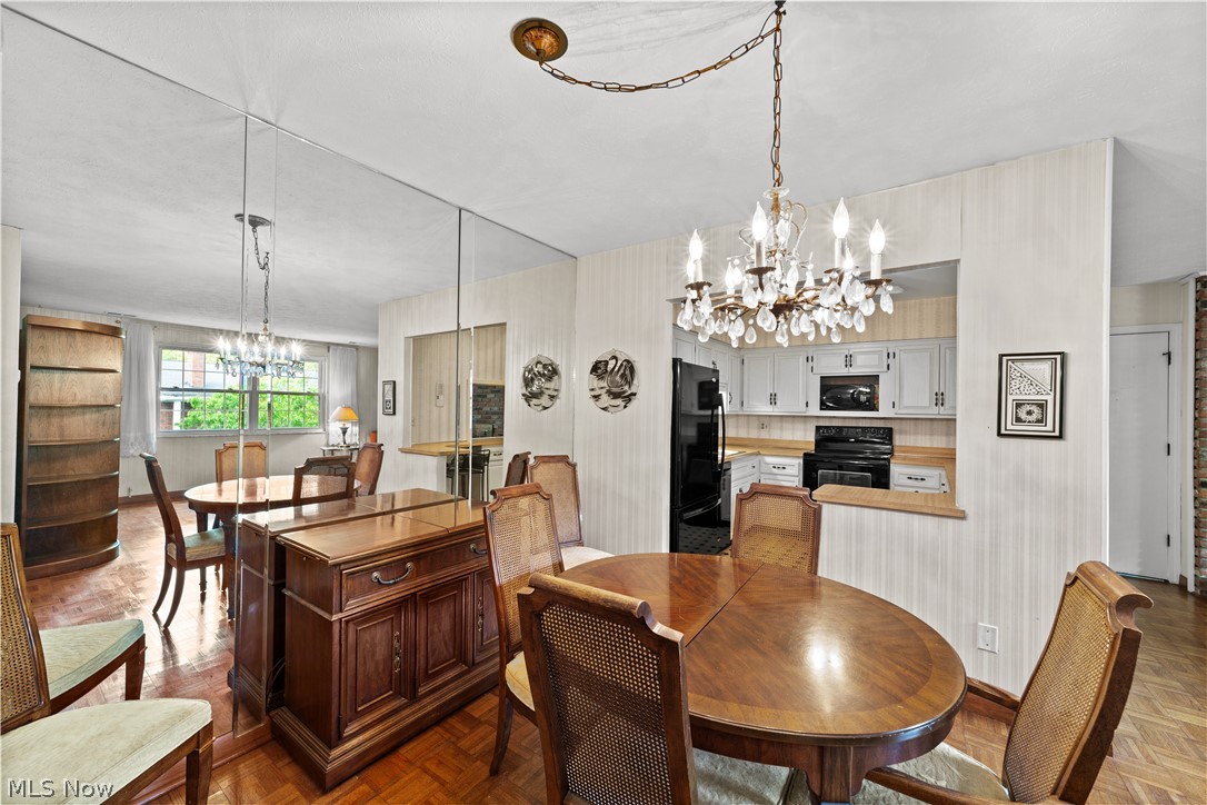 Heritage Circle Condo - Residential