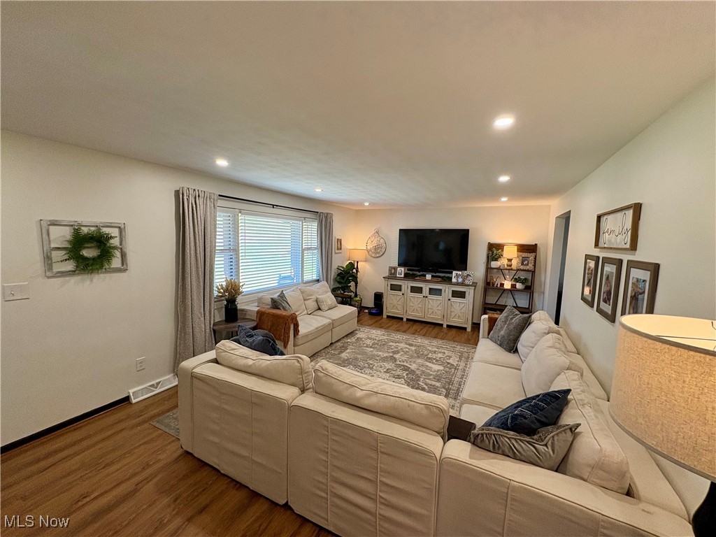 A Taddias Add - Residential