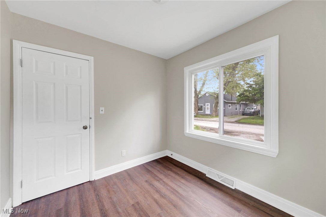 908 Hayes Avenue, Willoughby, Ohio image 16
