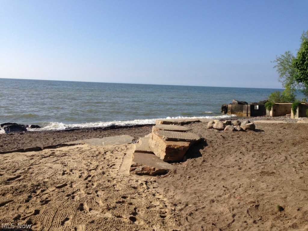 Noble Beach - Residential