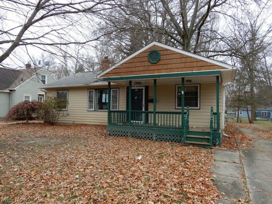 Great potential in this hard to find Stow ranch home.  3 bedrooms, 1 full bath main floor, bath in basement is toilet/shower/vanity, needs updating to be functional.  Large back yard, 2 car detached garage. Hardwood flooring in living room and bedrooms.  With a little TLC this would make a great home!!!