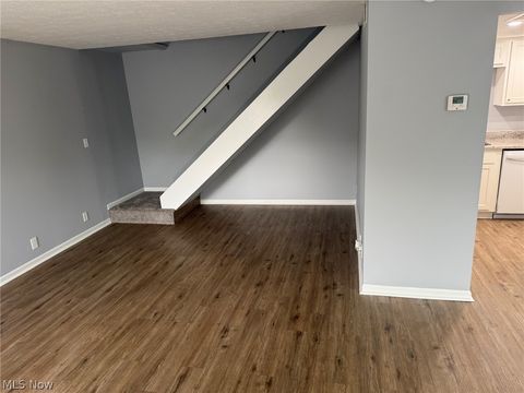 Tiny photo for 944 Wadsworth Road #F3, Medina, OH 44256 (MLS # 5210570)