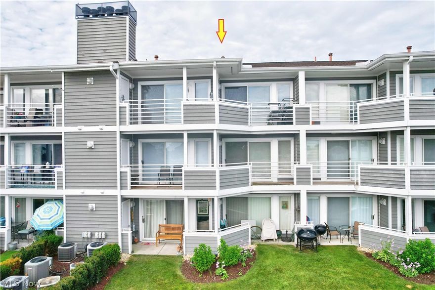 Top Floor condo in The Harbour overlooking Castaway Bay!

Elevate your lifestyle in this top-floor condo with stunning views of Castaway Bay from your private balcony. Enjoy the convenience of an elevator and your 47' dock right at your door. This turn-key home features 2 bedrooms, 2 full baths, a laundry, and a storage room, with updated flooring, granite counters in the kitchen and baths and other modern touches. The Harbour community is gated and boasts amenities such as a sparkling pool, a clubhouse with a workout room, and courts for basketball, tennis, and pickle ball. Experience luxury living with a perfect blend of comfort and convenience in this exquisite condo.

Don't snooze on this opportunity!