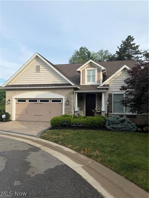 Homes For Sale - 143 Relentless Way<br/> Hartville, OH 44632