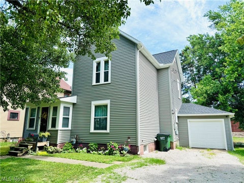 Photo for 114 W Slingluff Avenue