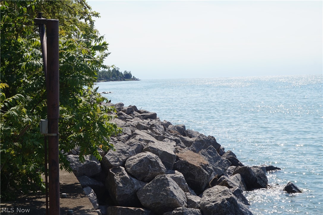 Lake Breeze Park Allotment - Residential