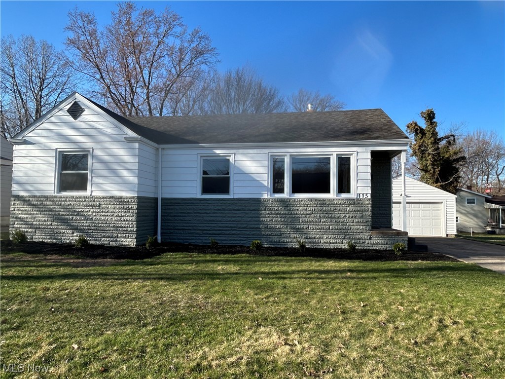 115 Grimm Heights Avenue, Struthers, Ohio image 1