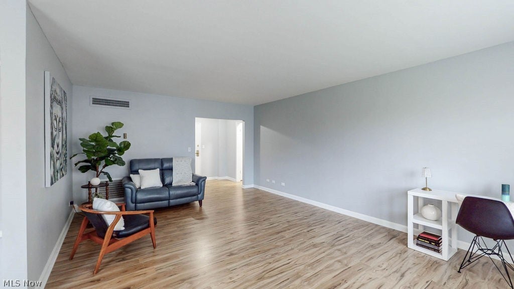 13800 Fairhill Road 314