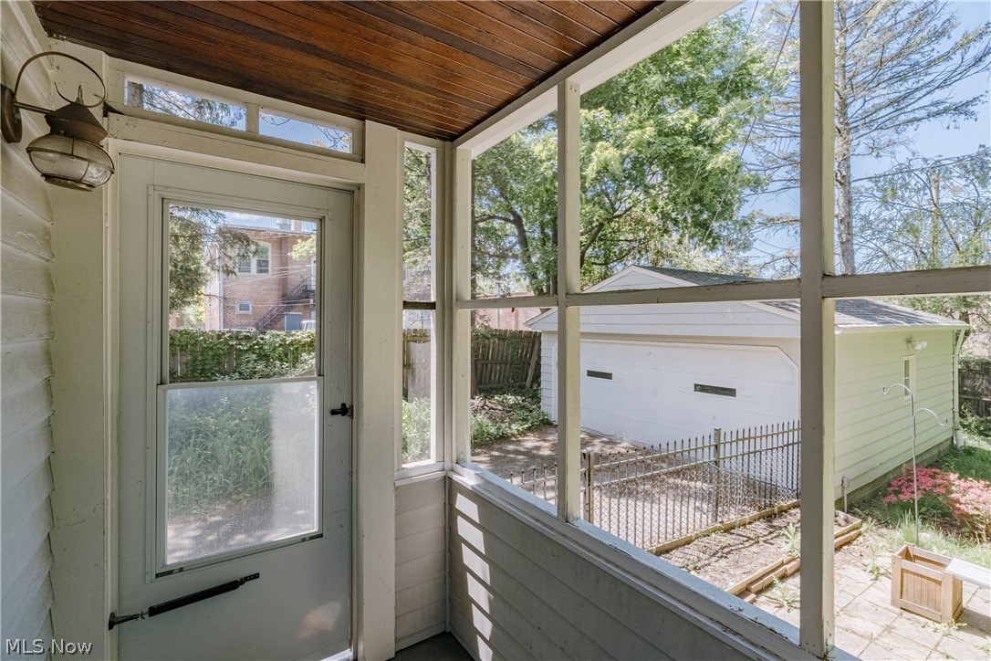 Shaker Lakes 02 - Residential