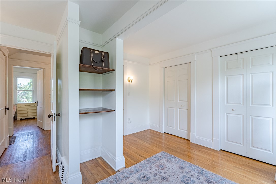 Shaker Lakes 02 - Residential