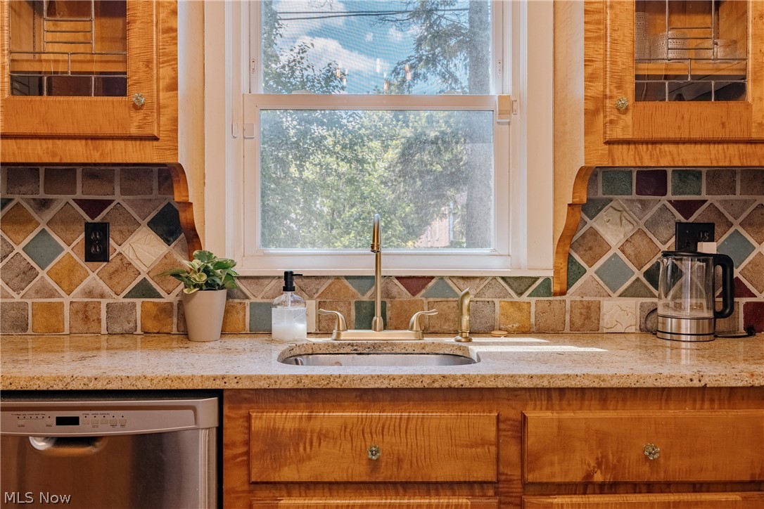 Shaker Lakes 02 - Residential