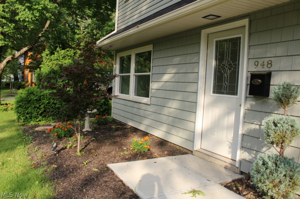 Heslop Morning View 04 - Residential