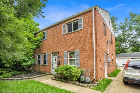 Multifamily For Rent - 21270 Crystal Avenue #2/UP<br/> Cuyahoga County, Euclid, OH 44123