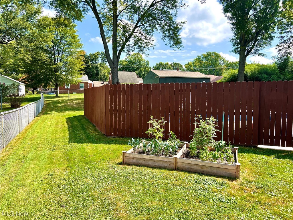 321 Hillcrest Avenue, Hubbard, Ohio image 42